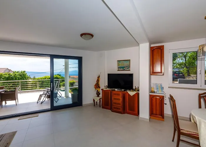 M Appartamento Kostrena