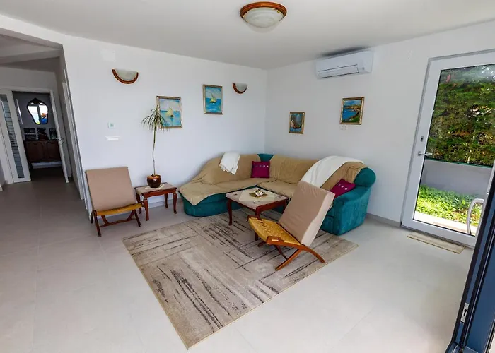 M Appartamento Kostrena